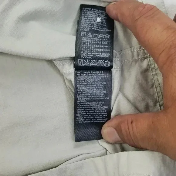 The North Face Men's Embroidered Logo XL Shirt - Picture 6 of 8